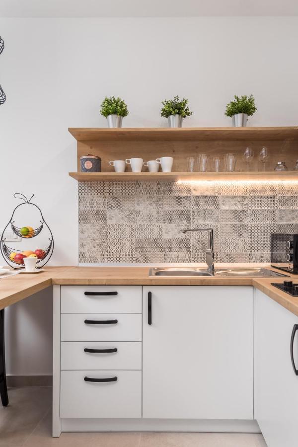Srnec Apartments - Korzo Rijeka Bagian luar foto